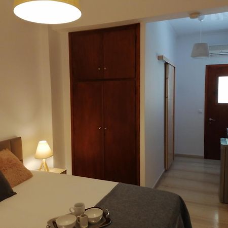 Aronis Apartments Беницес Екстериор снимка