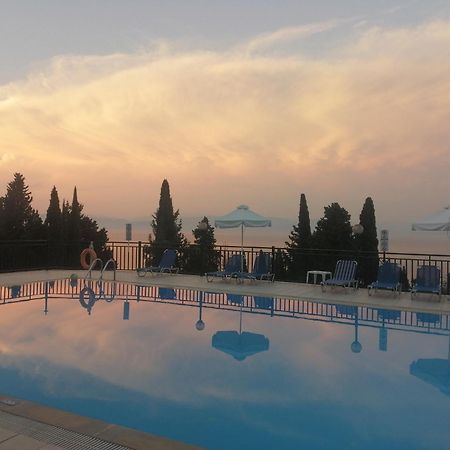 Aronis Apartments Беницес Екстериор снимка