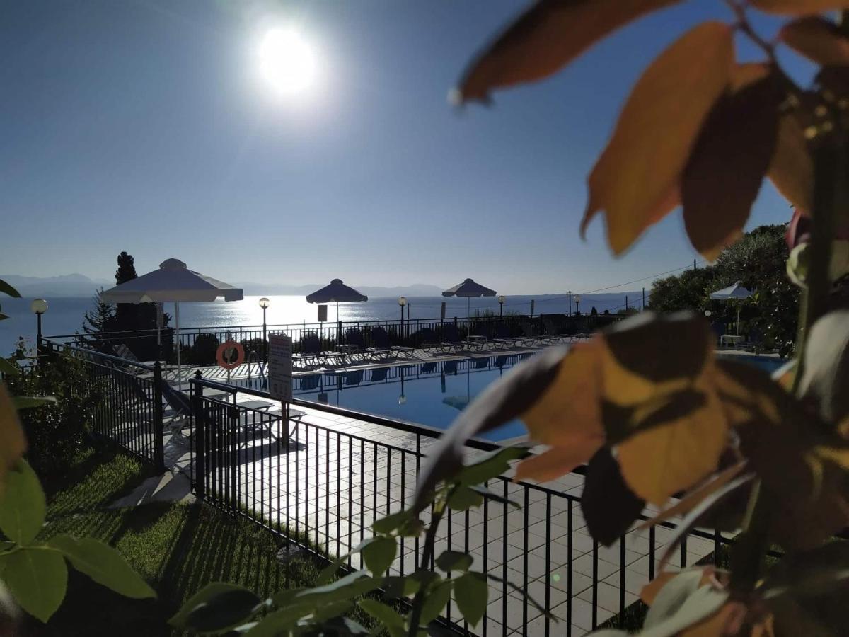 Aronis Apartments Беницес Екстериор снимка
