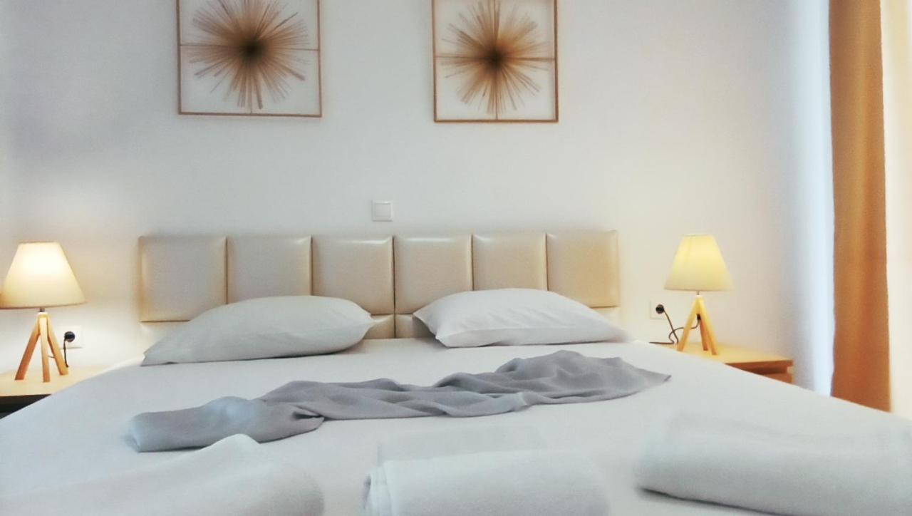 Aronis Apartments Беницес Екстериор снимка