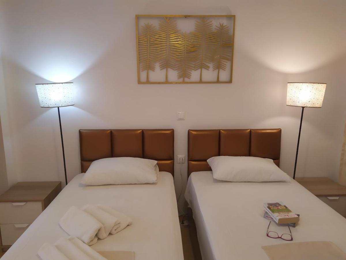 Aronis Apartments Беницес Екстериор снимка
